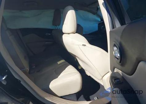 2019 Jeep Cherokee Latitude Fwd from USA, damaged, VIN 1C4PJLCB6KD373310